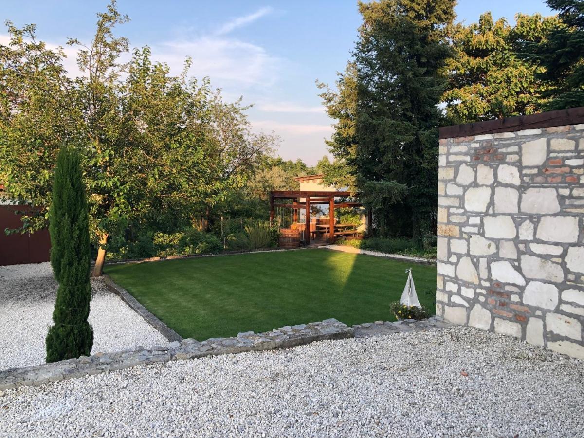 Madárlátta Vendégház Fertőrákos Extérieur photo