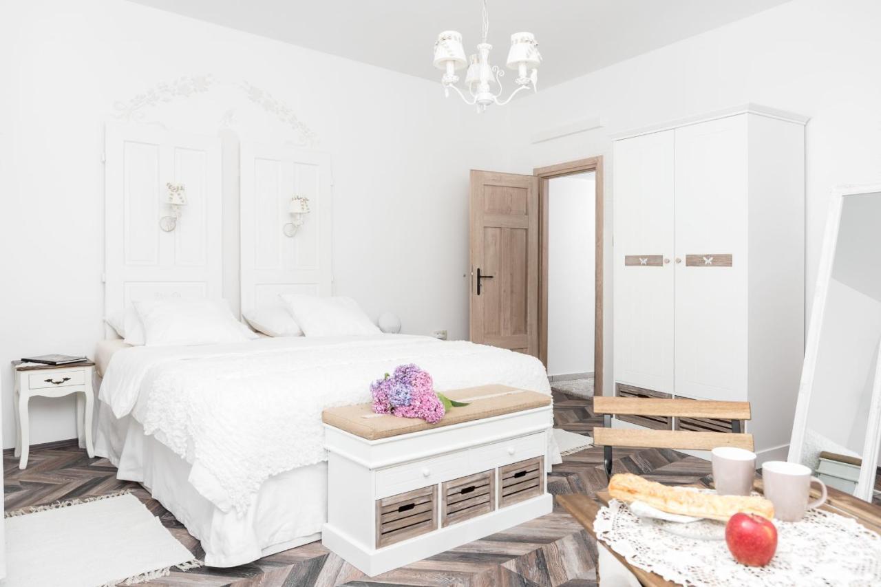 Madárlátta Vendégház Fertőrákos Extérieur photo